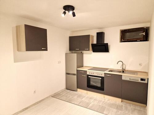 Foto - Komplett renovierte 1,5-Zimmer-Wohnung mit Garten