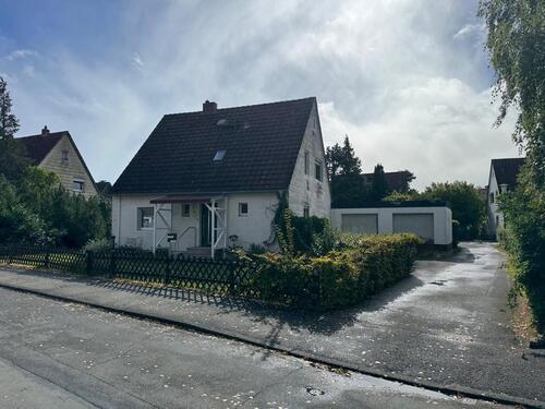 Foto - Einfamilienhaus am Stadtrand mit großem Garten