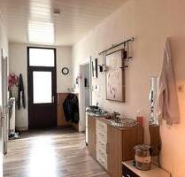 Schöne 3-Zimmer-Erdgeschoss Wohnung mit Terrasse - Nordenham