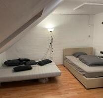 Untermieter für Dezember ( 3 er ) WG Zimmer auf der Lister Meile - Hannover Vahrenwald-List