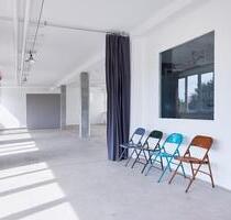 Helles 25 m² Atelier-Office mit Loft-Studio für Krative - München Schwabing-Freimann