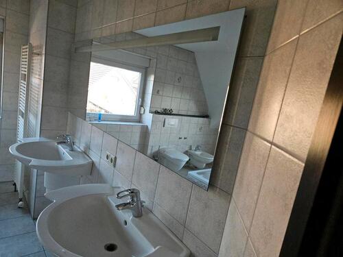 Foto - Haus zur Miete - 1.400,00&nbsp;EUR Kaltmiete, ca.&nbsp; 178,00&nbsp;m&sup2;