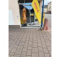 Ladengeschäft in bester Lage - 800,00&nbsp;EUR Kaltmiete, ca.&nbsp; 100,00&nbsp;m&sup2; in Reilingen (PLZ: 68799)