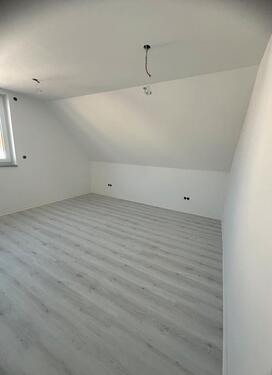 Foto - 2 Zimmer Dachgeschoßwohnung zur Miete in Hambrücken