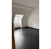 Renovierte 2-Zimmer Wohnung (50 m²) 3.OG –ruhige Lage – ab sofort - Dortmund Huckarde