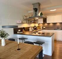 Moderne 3-Zi.-Whg., ca. 80m², BK, EBK, HeroldsbergKleingeschaidt