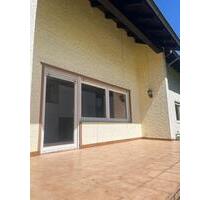 Renovierte 4 Zimmer-Wohnung - 1.000,00 EUR Kaltmiete, ca.  110,00 m² in Hirzenhain (PLZ: 63697)