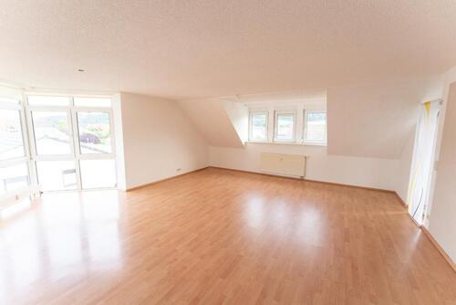 Foto - 4.5 Zimmer Dachgeschoßwohnung zur Miete in Geisingen