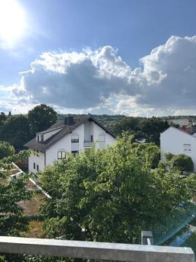 Foto - Modernisierte 2-ZKB-Wohnung mit großem Balkon in ruhiger, zentraler Lage