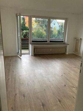 Foto - Schöne renovierte 2-Zimmer-Wohnung im Grünen mit großem Balkon in Hildesheim zu vermieten!