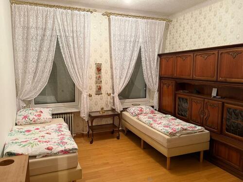 Foto - Wg Zimmer frei 300€ - 300,00&nbsp;EUR Kaltmiete, ca.&nbsp; 15,00&nbsp;m&sup2;