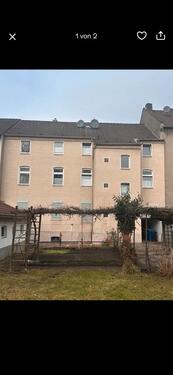 Foto - Sanierungsbedurtigey Mehrfamilienhaus in Essen Dellwig