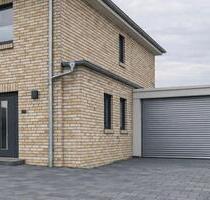 Haushälfte mit großer Garage und Garten - Damme