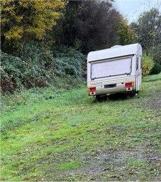 Foto - Abstellplatz für Wohnwagen und Wohnmobil