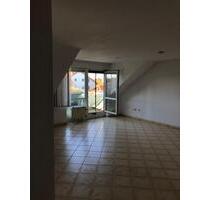 Wohnung zur Nachmiete - 1.100,00&nbsp;EUR Kaltmiete, ca.&nbsp; 70,00&nbsp;m&sup2; in Hockenheim (PLZ: 68766)