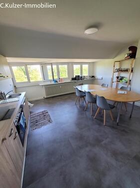 Foto - Möbliertes Einzelzimmer mit 18,40 m² in 5er WG frei, in großer DG-Wohnung - im Zentrum von Lörrach