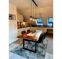 Lichtdurchflutete Dachgeschosswohnung in Engelskirchen-Ründeroth