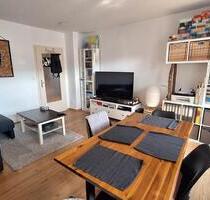 Lauffen aN, 2-Zimmerwohnung im 1.OG mit Balkon - Brackenheim Lauffen aN, 2-Zimmerwohnung im 1.OG mit Balkon - Brackenheim