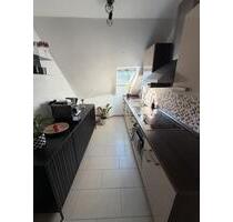 2Z DG-Wohnung, 90429, 45m2, mit Küche und Einbaukleiderschrank - Nürnberg Eberhardshof
