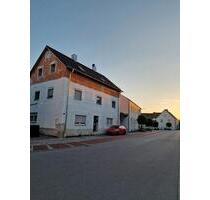 Modernes Zweifamilienhaus(Erdgeschoss renovierungsbedürftig) - Siegenburg