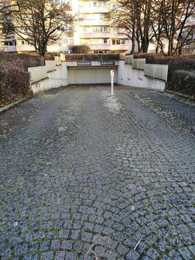 Foto - Tiefgaragenstellplatz ebenerdig in 81673 München