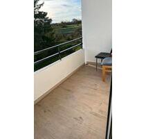 1 Zimmer Wohnung mit Balkon - 820,00 EUR Kaltmiete, in Esslingen am Neckar (PLZ: 73734) Pliensauvorstadt