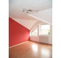 Schöne Dachgeschosswohnung zu vermieten - Baesweiler