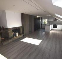 Großzügige und helle 2-ZW mit EBK, offenem Kamin und Balkon - Haibach