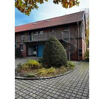 Charmante 2,5-Zimmer-Galeriewohnung mit Loggia und Carport - Hohne