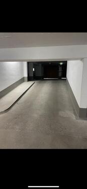 Foto - Tiefgaragenstellplatz direkt im Univiertel ab sofort