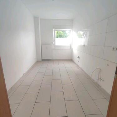 Foto - 3-Zimmer Wohnung ab sofort! Renoviert, von privat