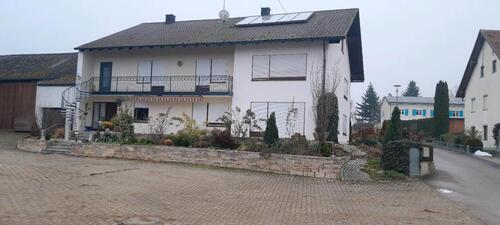 Foto - Ländliche Wohnung - 1.200,00&nbsp;EUR Kaltmiete, ca.&nbsp; 194,00&nbsp;m&sup2;