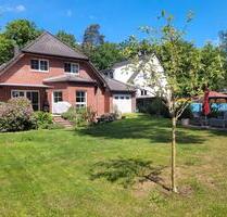 Massivbau mit zwei Wohnungen am Waldrand - Berlin Reinickendorf