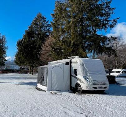 Foto - Wohnmobilstellplatz für den Winter