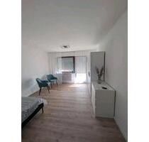 Möbliertes WG Zimmer in 2er WG nahe Schlossgarten - Stuttgart Stuttgart-Ost