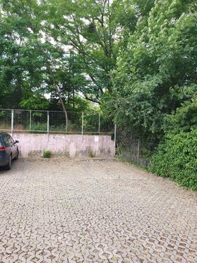 Foto - ruhiger Parkplatz Wormser Straße 49a, Guntersblum, Nähe Bahnhof