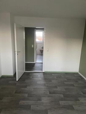 Foto - Helle, modernisierte 3-Zimmer-Wohnung mit EINBAUKÜCHE– ab sofort bezugsfrei