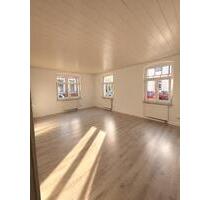 2-Raum Wohnung mit viel Licht - 336,00&nbsp;EUR Kaltmiete, ca.&nbsp; 59,00&nbsp;m&sup2; in Thermalbad Wiesenbad (PLZ: 09488)