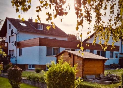 Foto - Freistehendes 3-Familienhaus im Vorort von Nieheim zu verkaufen