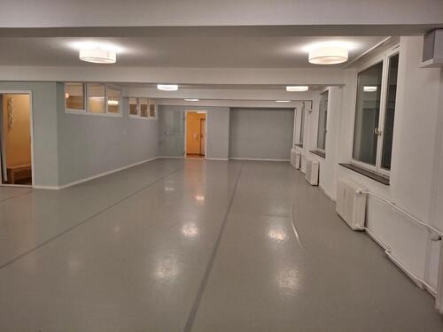 Foto - Studio, Raum für Yoga,Tanz, Therapie, Kurse, Workshops