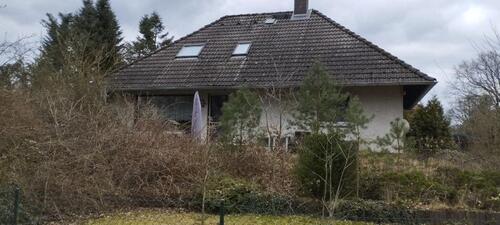 Foto - Freistehendes Einfamilienhaus mit Einliegerwohnung