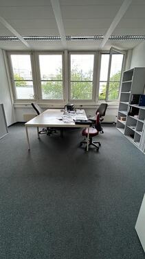 Foto - Büro mit 6 Stellplätzen Autostellplätze