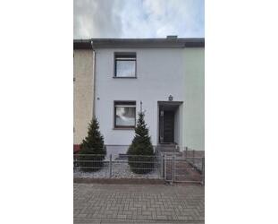 Provisionsfrei: Modernisiertes Reihenmittelhaus, zentral in WZ - Wetzlar Altenberger Straße