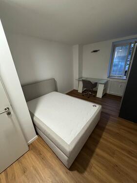 Foto - Möbliertes WG-Zimmer in Toplage - 15qm - Stuttgart Süd