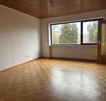 Arbeitszimmer mit WC und Waschbecken in Maulbronn zu vermieten