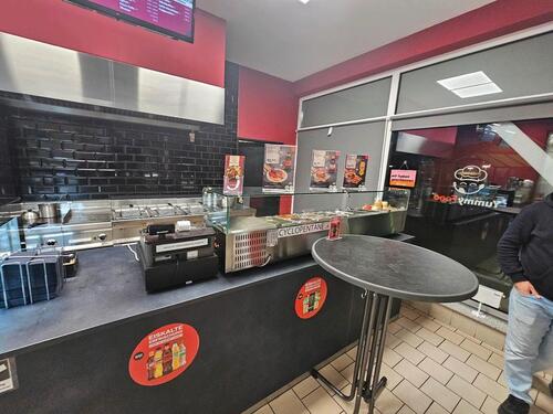Foto - imbiss , restaurant alles möglich (Döner , Hänchen , Pizza, ....)
