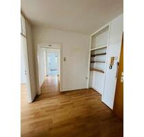 wunderschöne 2 Zimmer-Wohnung inkl. Einbauküche und Balkon !! - Essen Stadtbezirk III