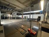 Foto - Werkstatt KFZ Halle Büro Lager Autowerkstatt