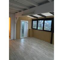 2 Zimmer, Küche, Bad, Balkon, Wintergartenzimmer - Eiterfeld