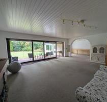 Heller Gemütlicher Erdgeschoss mit Kamin in Heide Ost